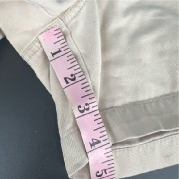 VTG Guess Tan Shorts Women's 30'' Waist Y2K Beige Chino Shorts 100 Cotton USA - Picture 5 of 8